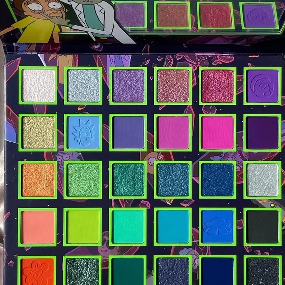 Glamlite Rick and Morty 30 Shade Palette - Picture 3 of 3